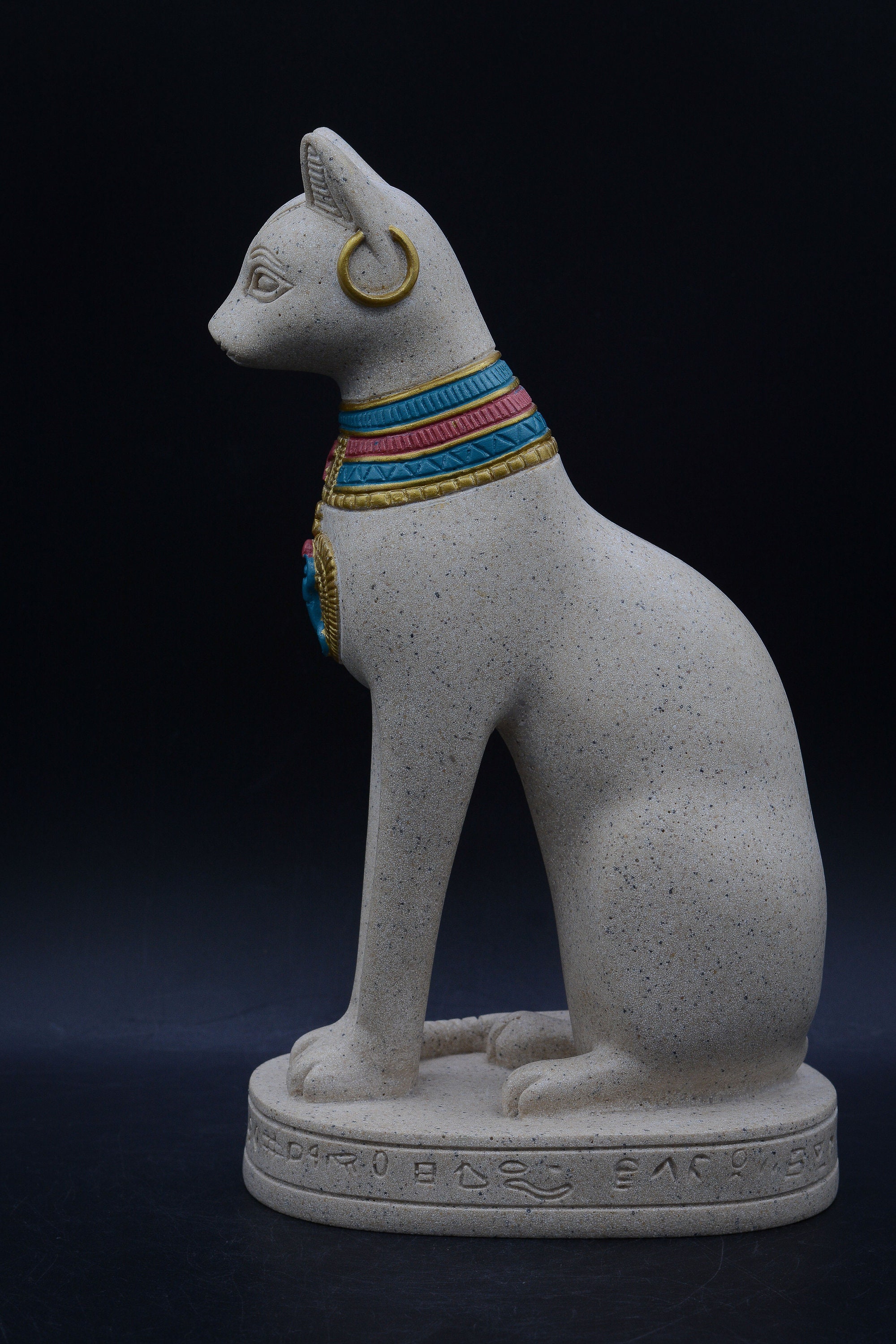 バステト猫のネックレス像彫刻女神エジプト手作り塗装エジプトで作られ