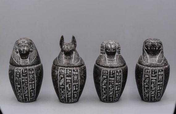 エジプト マトリョーシカ :カノプス壷（ホルスの４人の息子） エジプト マトリョーシカ :カノプス壷（ホルスの4人の息子） - メルカリ
