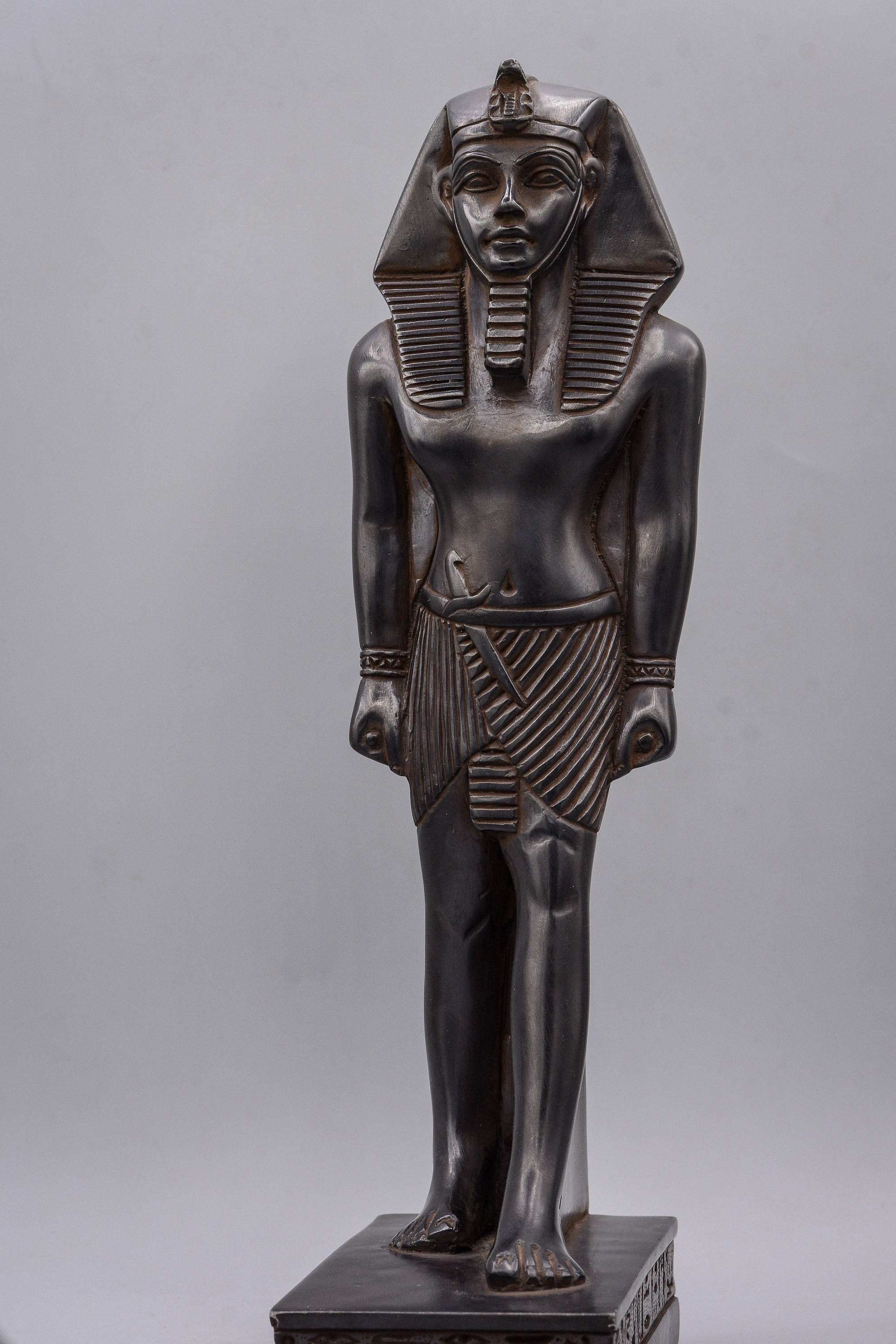 1979年刊行　エジプト第四王朝　カフラー王・ネフェルト王妃彫像 1979年刊行 エジプト第四王朝 カフラー王・ネフェルト王妃彫像