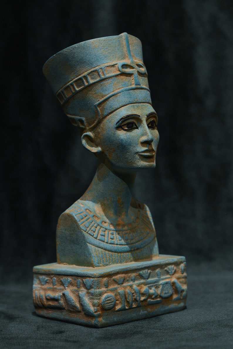 Statue Of Egyptian Queen Nefertiti Green Sculpture Turquoise Bust statue-of-egyptian-queen-nefertiti-green-sculpture-turquoise-bust