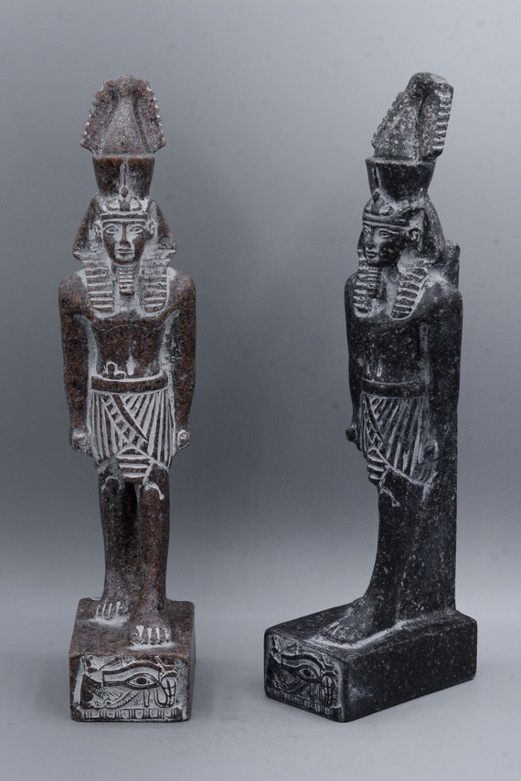 古代エジプトのファラオ ラムセス 2 世像 花崗岩 2 色 エジプト製