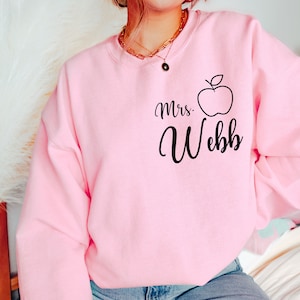 Bluza z nadrukiem Powrót do szkoły dla nauczyciela, spersonalizowana koszulka dla nauczyciela, okrągły dekolt dla nauczyciela, prezent z okazji uznania dla nauczyciela, prezent dla nauczyciela,
