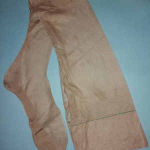 Vintage nylon stockings 20denier size 11 X 32&quot; fully fashioned nylons seamed