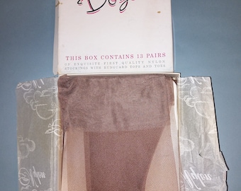 6 pairs of Vintage nylon stockings 9.5 x 33-35 " mesh ,taupe.