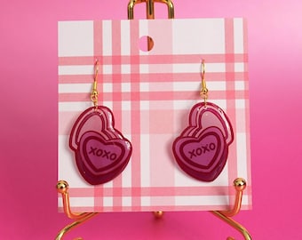 Pendientes de corazón de caramelo