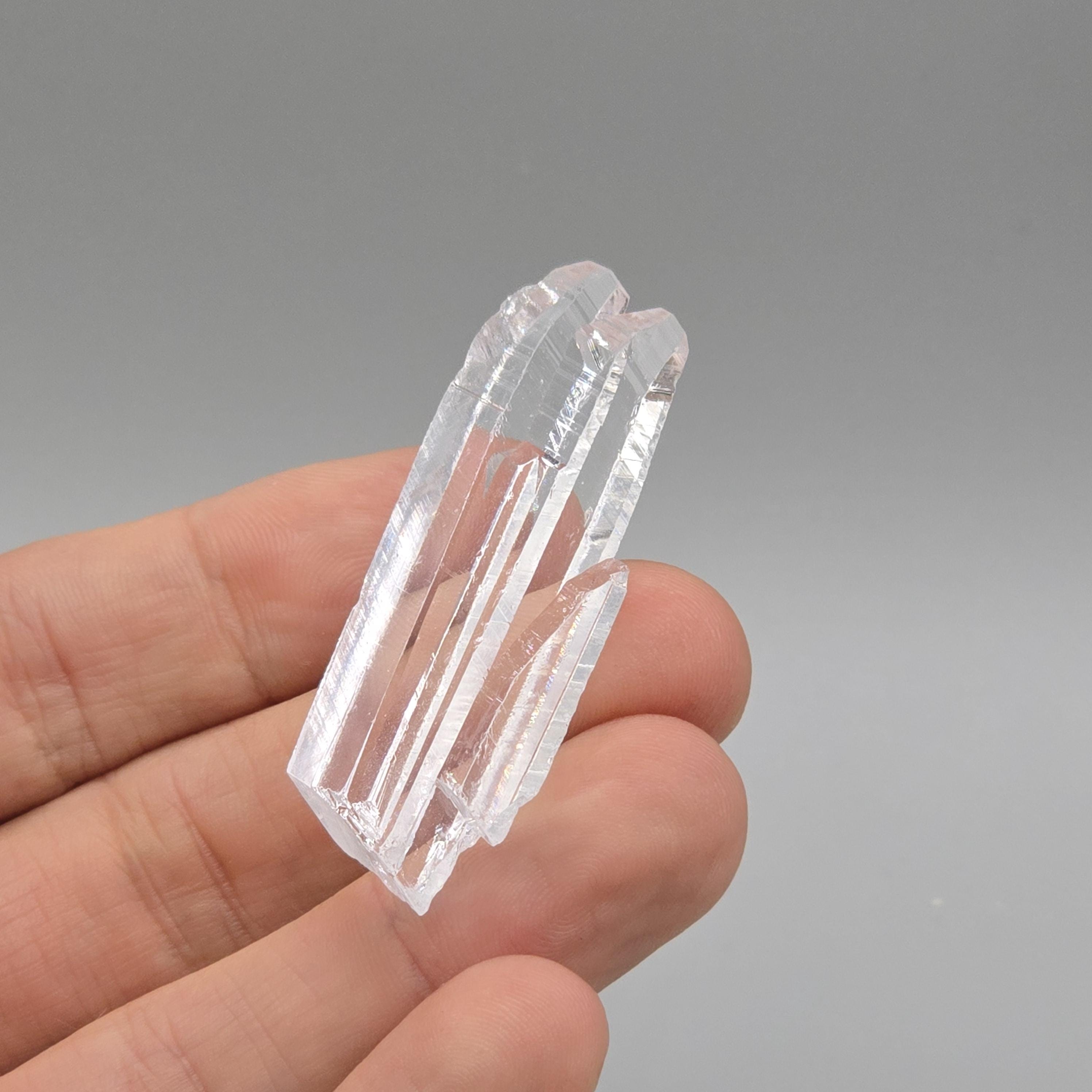 ニフォントバイト水晶 – 12.40 g 透明ツイン | メキシコ、チャルカス