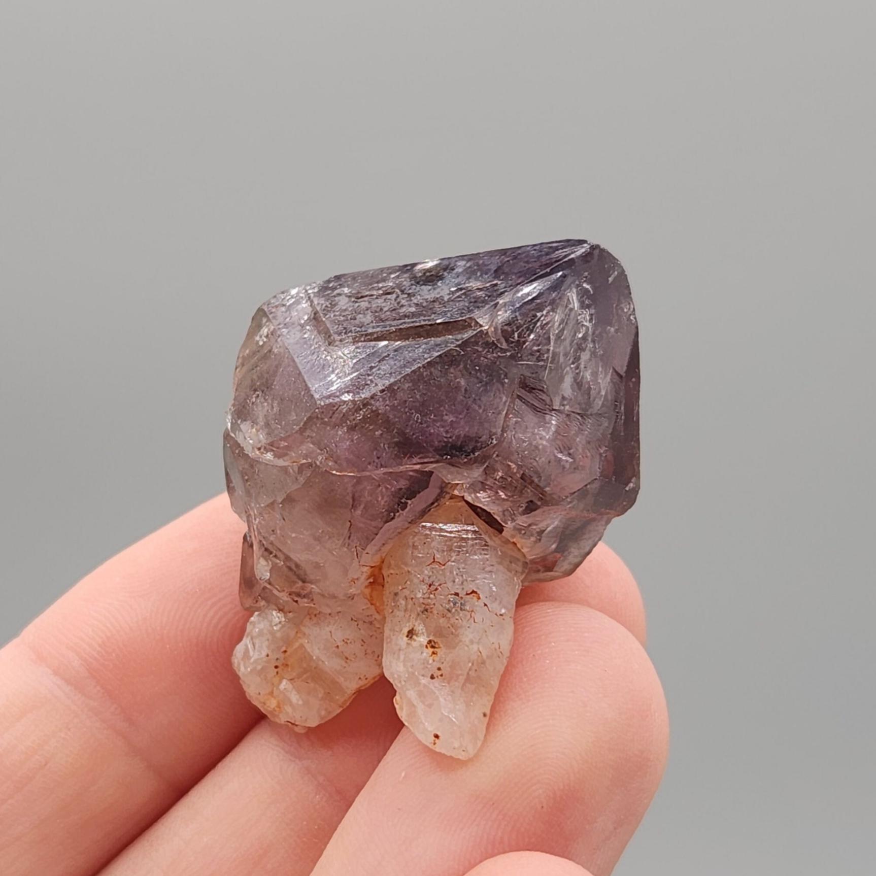 ナイジェリア産エンハイドロ フェンスター スモーキー アメジスト