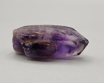 ナイジェリア産、チュチュクリフス産アメジストクォーツポイント