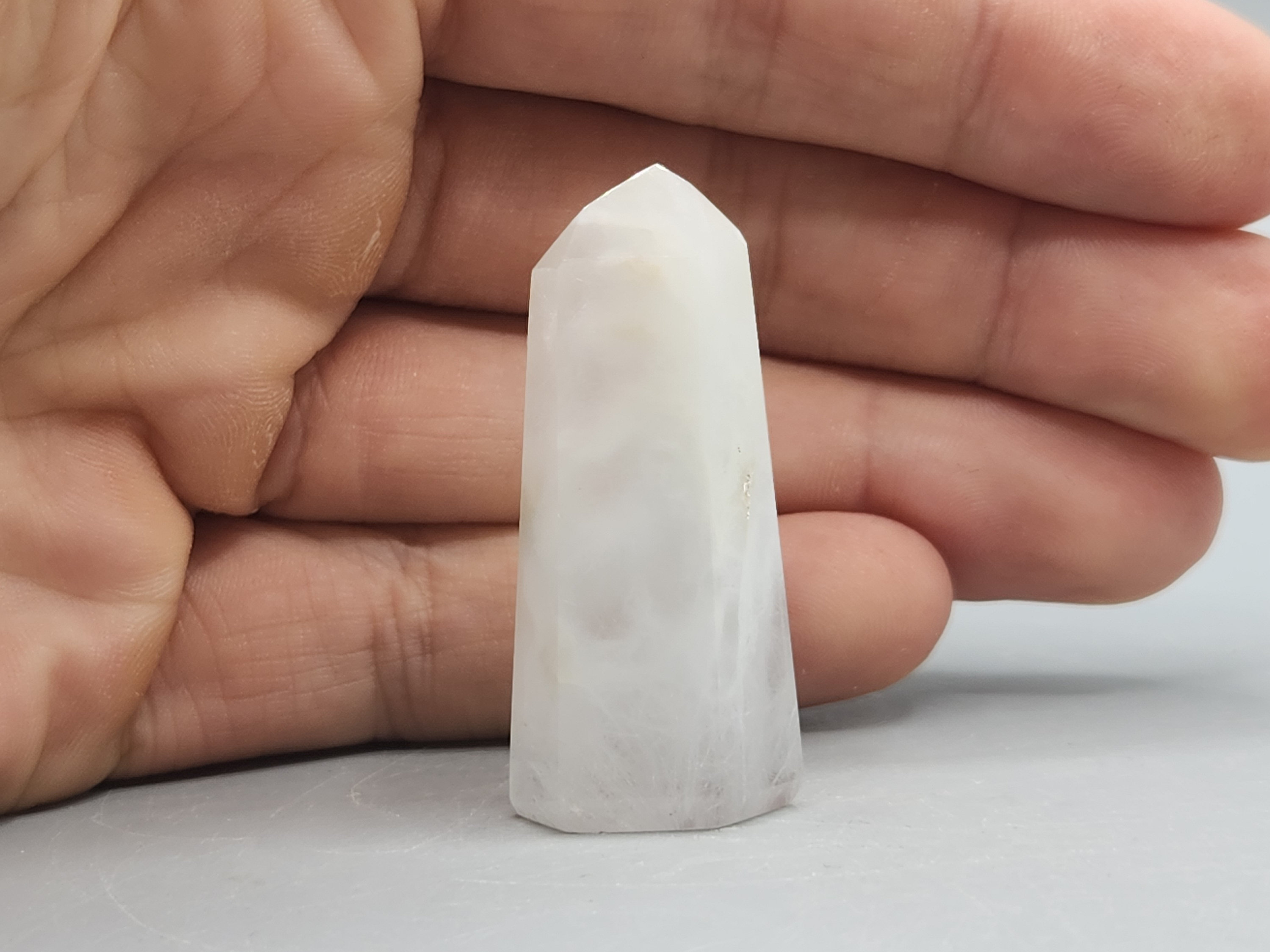 【THEAIRTOWN】white angel pt White Kaolinite Amphibole Quartz Tower, White Angel Hair