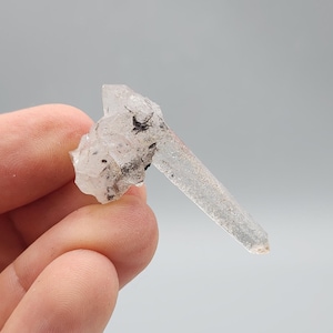 Rare Double-Terminated Helvite on Clear Quartz – Jinlong Mine, Guangdong, China – 8.16 g