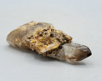 マラウイ産スモーキークォーツ（エギリン入り） - Etsy 日本