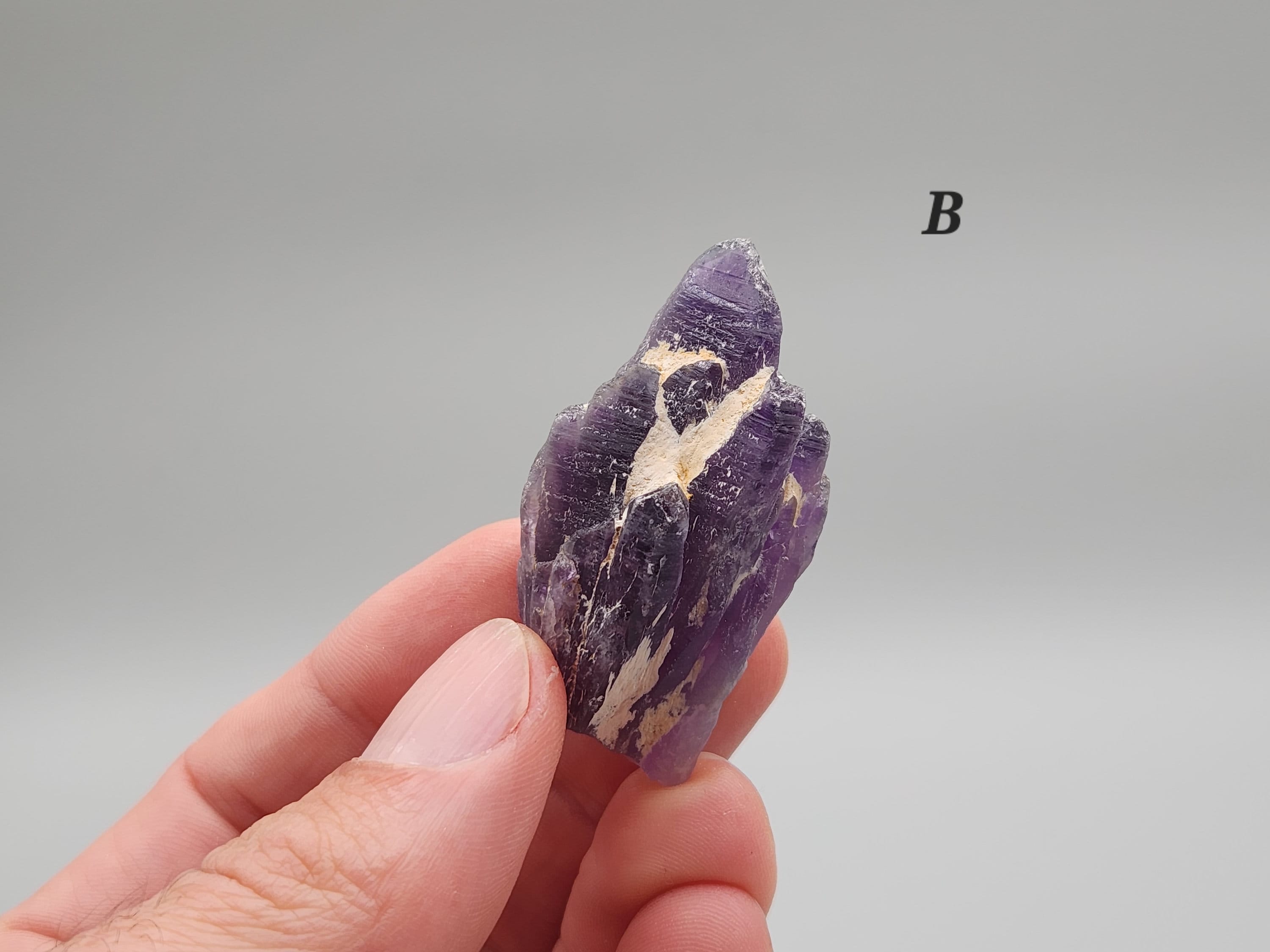 チュチュ クリフス アメジスト クォーツ ポイント ナイジェリア産