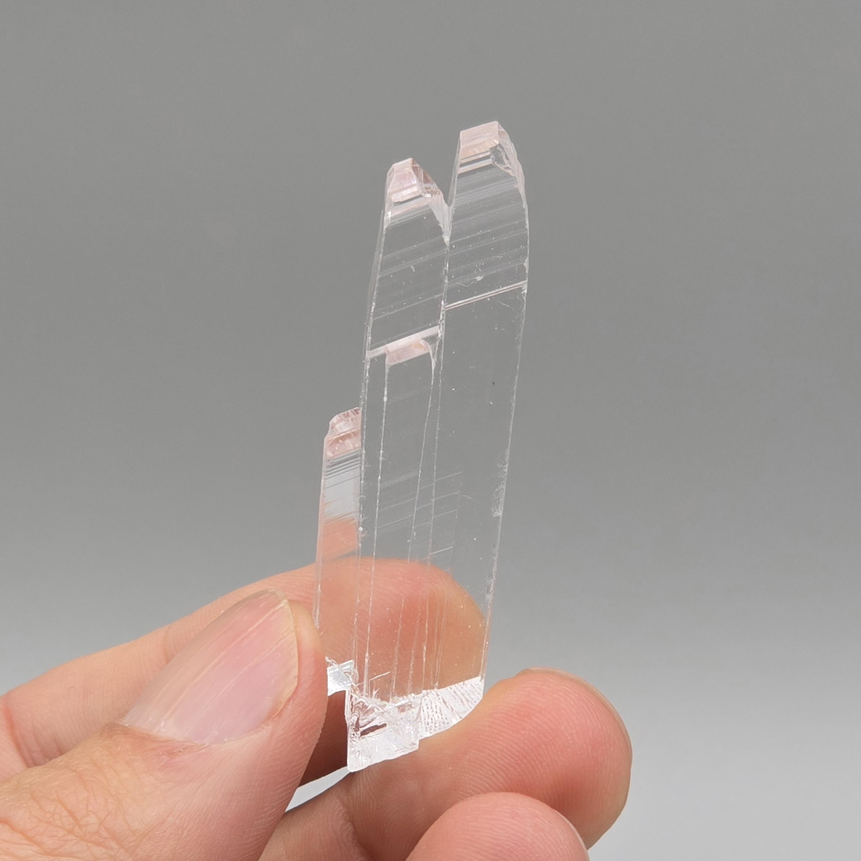 ニフォントバイト水晶 – 12.40 g 透明ツイン | メキシコ、チャルカス