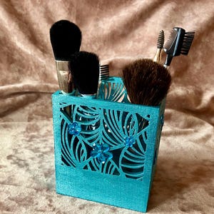 Teal Blue Makeup Brush Holder. Art Deco Style. Gift for her.  Pen Pot. Pencil Pot. Gift for mum. Gem Flowers. Mother’s Day Gift.