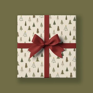Weihnachtsbaum Geschenkpapier | 50x70cm | Farbenfrohes Design | Geschenk Bogen