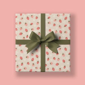 Foglio di carta da regalo con fragole e fiori / 50 x 70 cm / Tutte le occasioni / Design colorato / Carta da regalo per compleanni / Carta da regalo