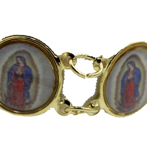 Virgen de Guadalupe Medal Bracelet 18K Gold Plated Bracelet 7.5 inch Virgen de Guadalupe Medal Bracelet 18K Gold Plated Bracelet 7.5 inch