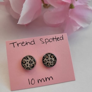 Color Street Stud Earrings - 10 MM