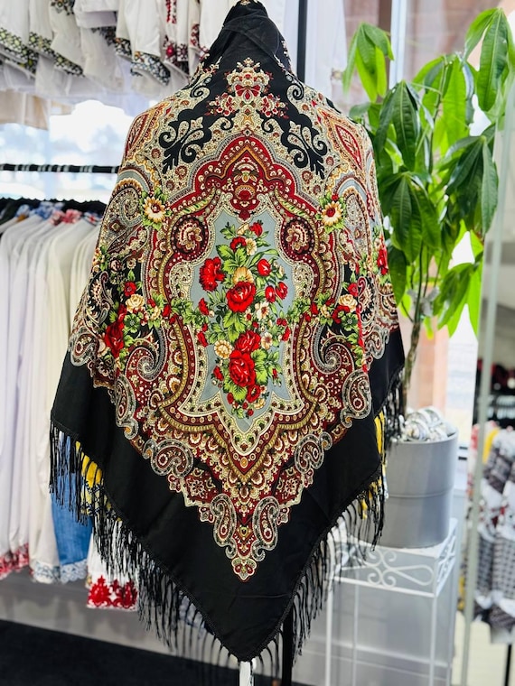 Ukrainian Hustka | Traditional Ukrainian Wool Shawl | Gift for Her, Wife, Mom | Wool Headscarf in Stock in USA | Українська Хустка (7)