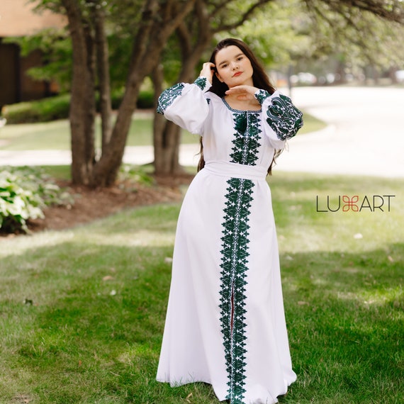 In USA NEW Dress Embroidered dress Ukrainian style dress with embroidered Vyshyvanka dress Ukraine dress with embroidered