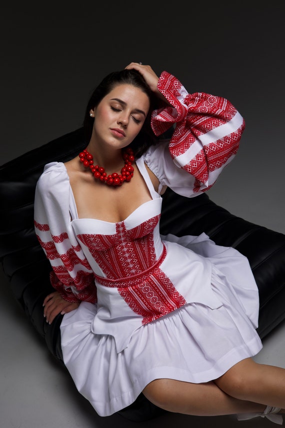 Corset | Embroidered Ukrainian Corsets in USA | Gift for Her | Handmade Present for Women | Вишитий Корсет | Ukraine Vyshyvanka (9)