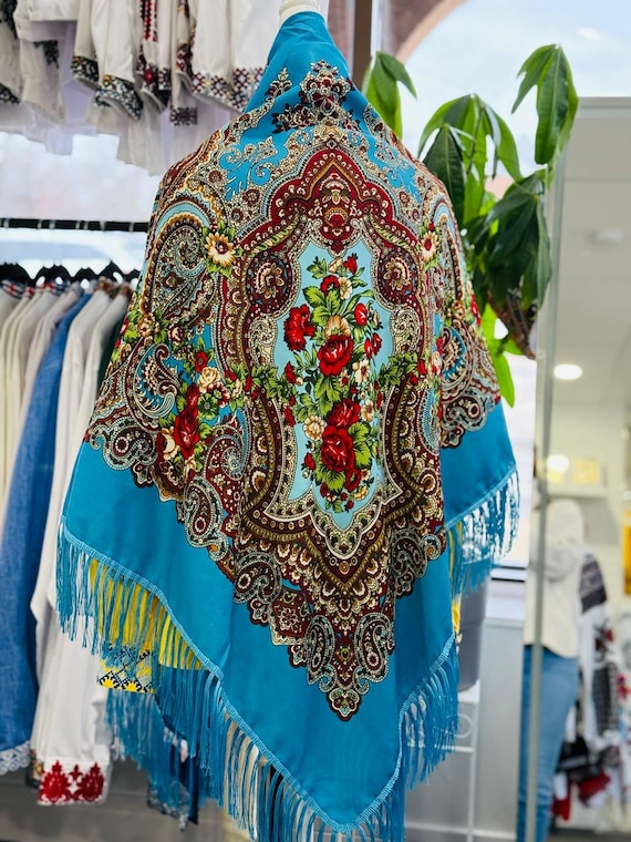 Ukrainian Hustka | Traditional Ukrainian Wool Shawl | Gift for Her, Wife, Mom | Wool Headscarf in Stock in USA | Українська Хустка (8)