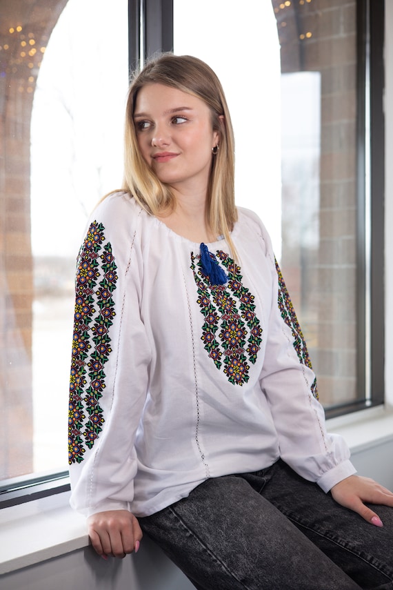 Ukrainian Embroidered Blouse for Women | Ethno Vintage Women's Vyshyvanka Shirt | Sorochka Vyshyta | Vyshyvanka Gift USA | Вишиванка (128)