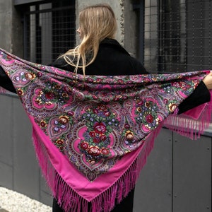 USA Ukrainian Shawl Ukrainian Hustina 80% Wool Traditional Ukrainian Shawl Hustka Foulard Platok Gift for her wife women mom