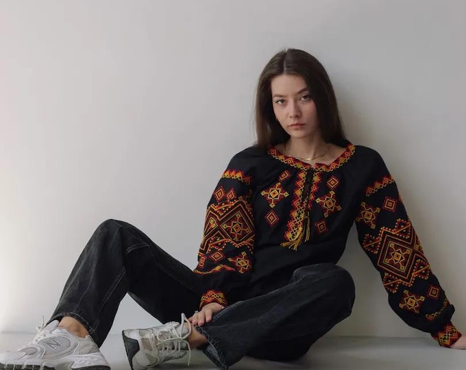 Vintage Ukrainian Embroidered Blouse, Vyshyvanka Shirt, Bohemian Folk Top