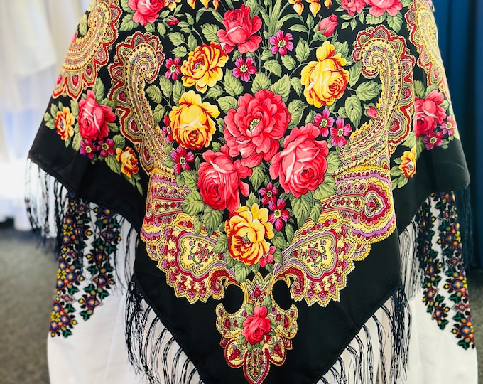 Ukrainian Hustka | Traditional Ukrainian Wool Shawl | Gift for Her, Wife, Mom | Wool Headscarf in Stock in USA | Українська Хустка (1)