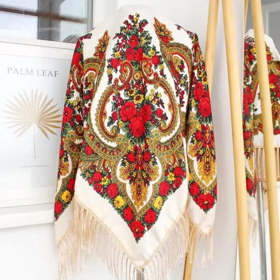 Ukrainian Wool Shawl: Traditional Floral Hustka Scarf with Fringe