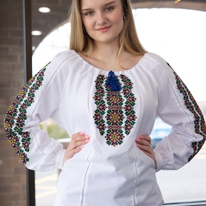 In Chicago Vyshyvanka Ukraine Blouse Ukrainian Vyshyvanka Embrodered Shirt Ethno Vintage Blouse for Women Sorochka Vyshyta Vyshyvanka