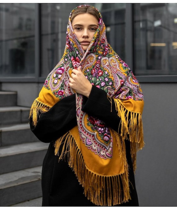 Ukrainian Shawl Ukrainian Hustina 80% Wool Traditional Ukrainian Shawl Hustka Foulard Platok Gift for her wife women mom