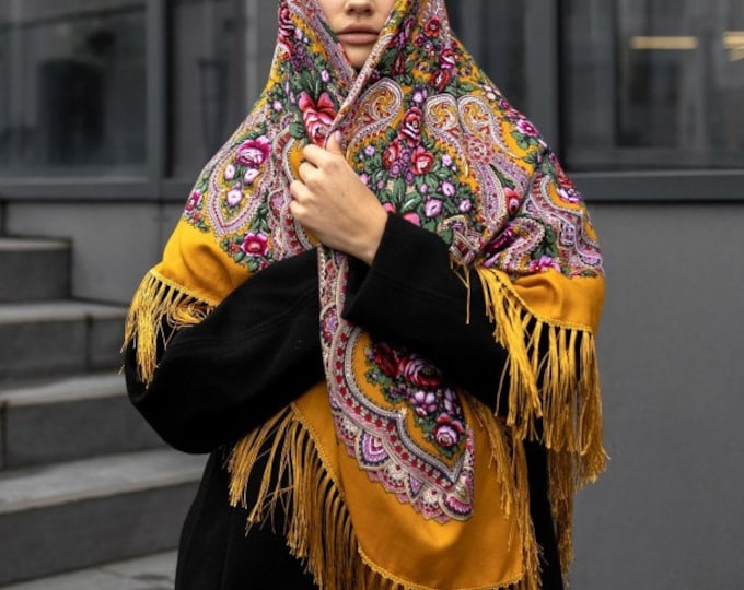 Ukrainian Shawl Ukrainian Hustina 80% Wool Traditional Ukrainian Shawl Hustka Foulard Platok Gift for her wife women mom