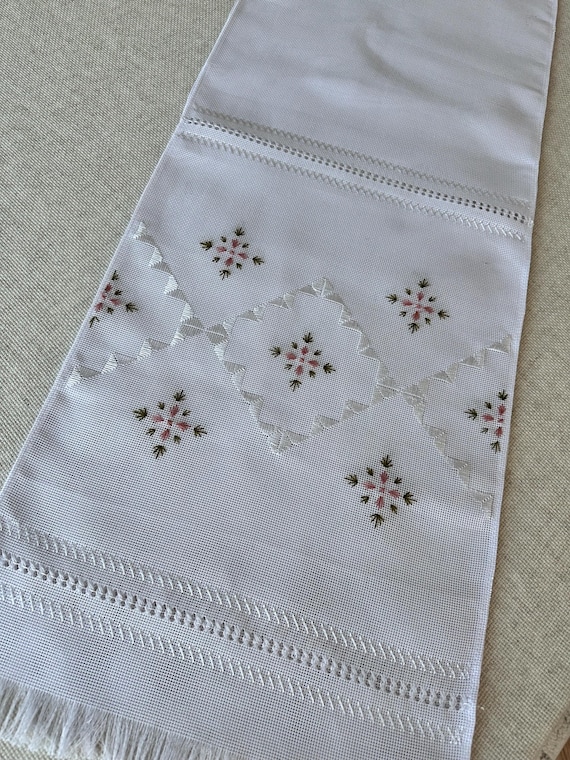 Ukrainian Embroidered Rushnyk Wedding Towel | Traditional Handmade Wedding Ceremony Towel | In Stock in USA | Вишитий Рушник