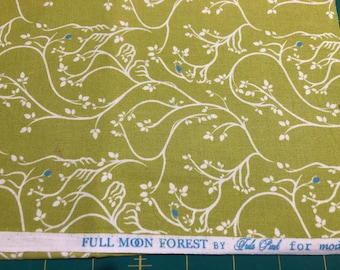 OOP Tula Pink Full Moon Forest Écureuil olive fq 18" x 22"
