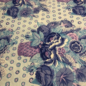 OOP Kaffe Fassett GP48 bloemenmand blauw FQ