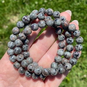 Yooperlite Gemstone Beaded Bracelet - 8mm - 7.5" - UV Reactive - Gemstone Healing - Yoga Jewelry