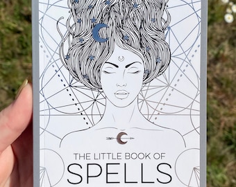 The Little Book Of Spells - A Beginners Guide To White Witch Craft - Paper Back - Astrid Carvel - Authentic - Direct From Publisher