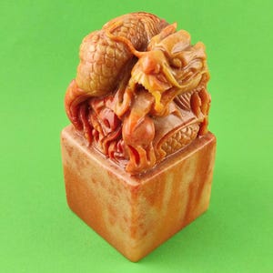 Chinese Seal Handmade Resin Stamp Chop Chisel Carve Name for Calligraphy Painting Book Collection Custom Carving Kanji Customized Hanko E393