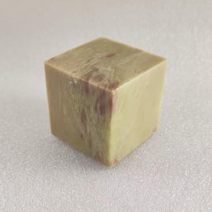4*4*4 cm Handcrafted Chinese Stone Seal Custom Calligraphy & Kanji Chisel Carving for Personalized Stone Stamps E077