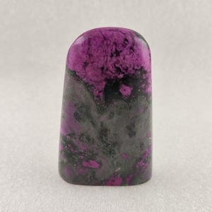A piece of Colorful Oval Chinese Seal Stone Seal Stamp for Calligraphy Painting Chinese Traditional Culture carve name with chisel E121