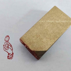1*2*4cm Finished Brass Chinese Seal Buddha Hand Hold Louts Flower Metal Stamp Finshed Oblong Chop Hanko E518
