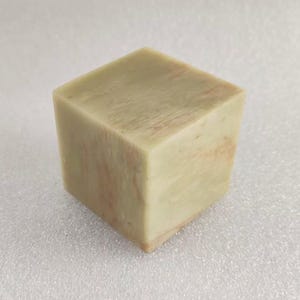 4*4*4 cm Handcrafted Chinese Stone Seal Cube Shape Custom Calligraphy & Kanji Chisel Carving for Personalized Stone Stamps E025