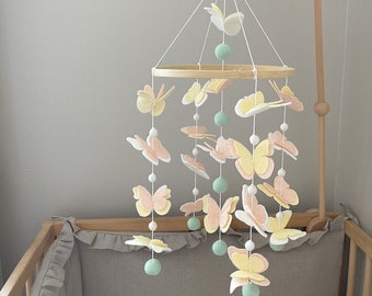 Móvil de cuna de mariposa hecho a mano, fieltro de mezcla de lana, decoración infantil.