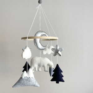 Polar bear felt mobile, Polar bear crib mobile, Polar bear nursery mobile, Polar bear baby boy mobile, Polar bear nursery theme, Polar bear