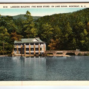 Carte postale vintage M-10 Lakeside Building Book Store Montreat NC Lake Susan Linen