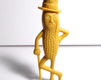 Planters Peanut Tan Toy Whistle Original Plastic Figure 1950s Vintage Retro Cool