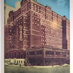 YMCA William Sloane House New York City NY Carte postale Bâtiment en briques 34th Street Cadeau unique