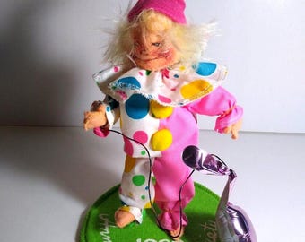 Annalee 8" Pink Circus Clown 1990 Felt Poseable Doll Christmas With Balloon